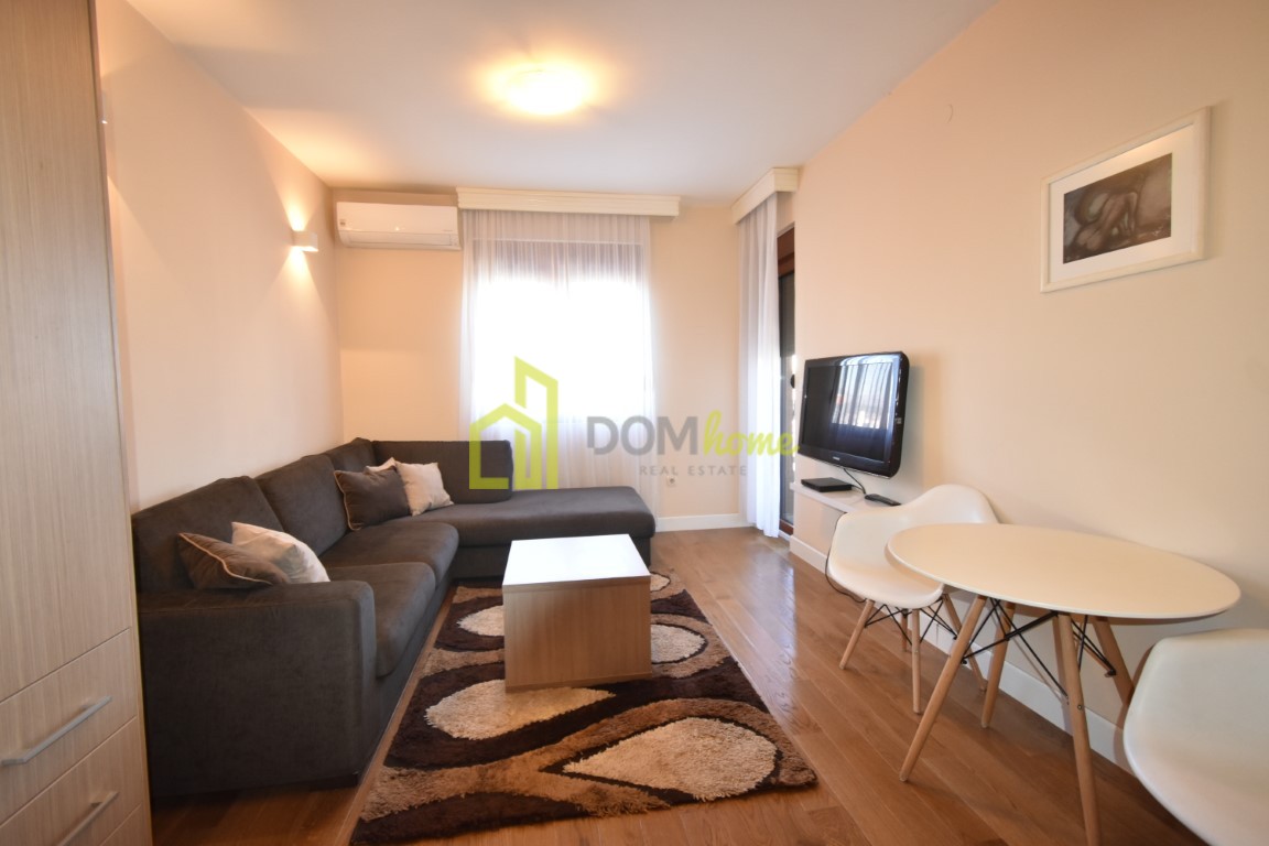 Garsonjera 25m2, Pobrežje